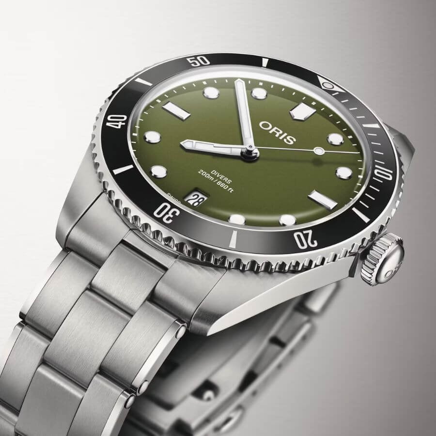 Oris Divers Date Olive rannekello 01 733 7795 4057-Set