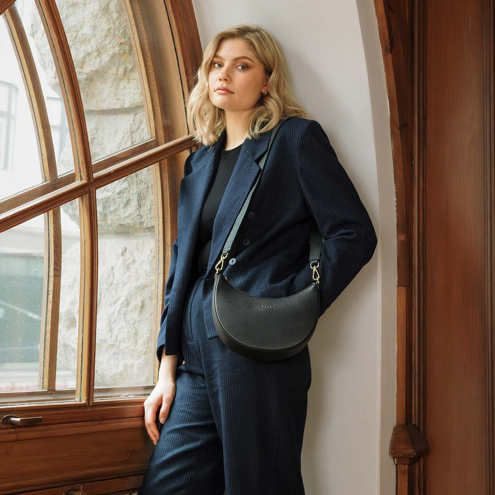 Aarni olkalaukku Luna musta/kulta